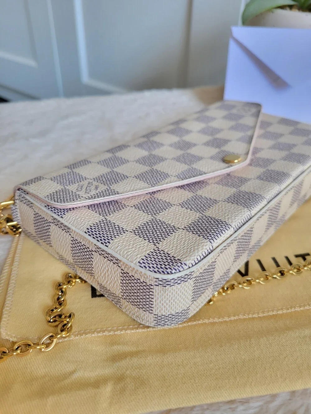 BEAUTIFUL💕 Louis Vuitton FELICIE Pochette Damier AZUR Gold Chain Crossbody